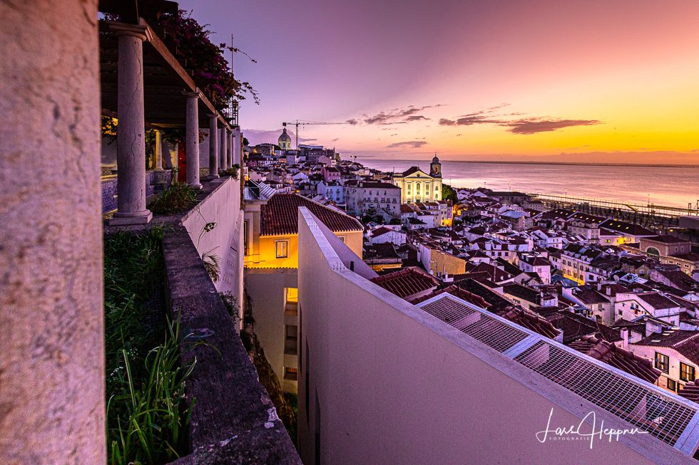 Lissabon Altstadt Alfama Sonnenaufgang in Lissabon Altstadt (Alfama)